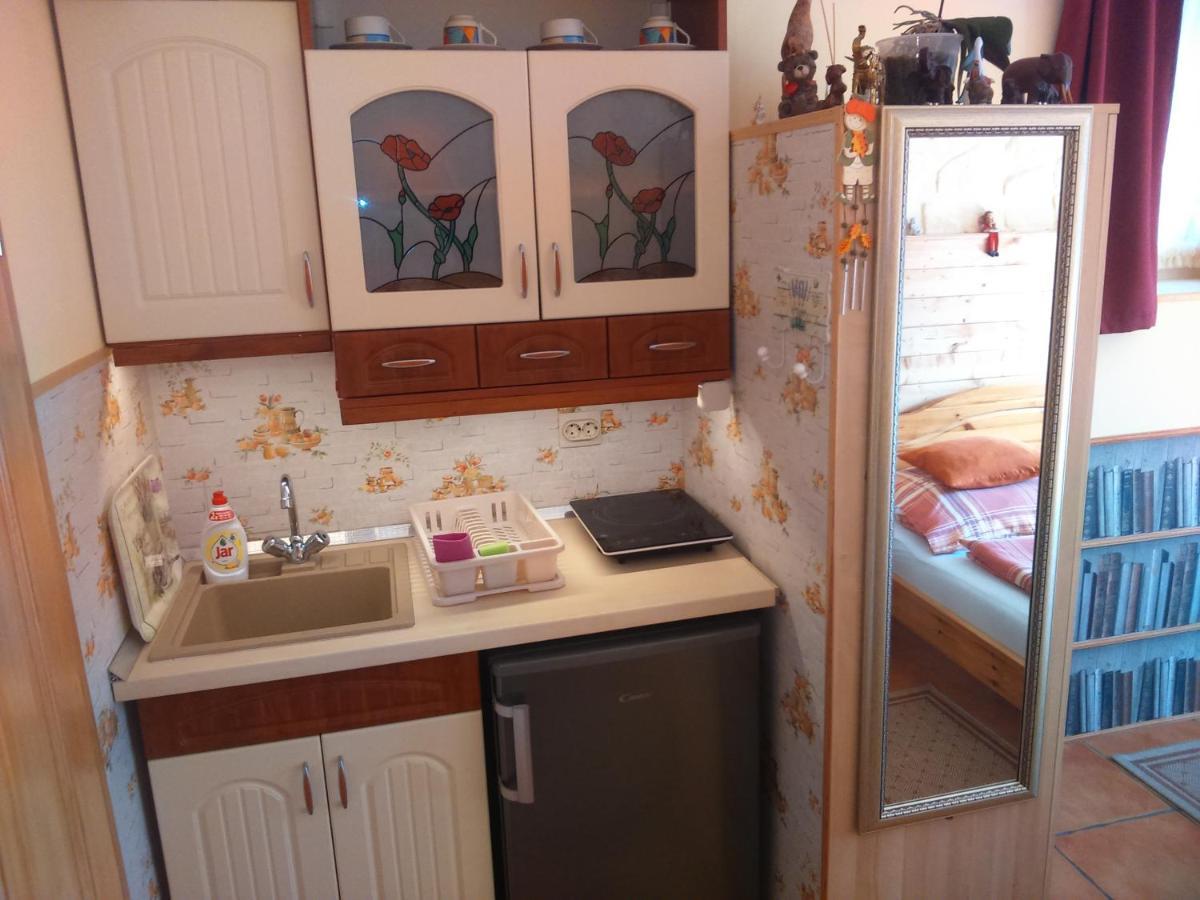 סופרון Virag Apartmanhaz מראה חיצוני תמונה
